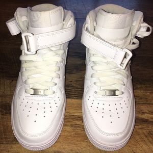 Women’s Nike Air Force 1’s.